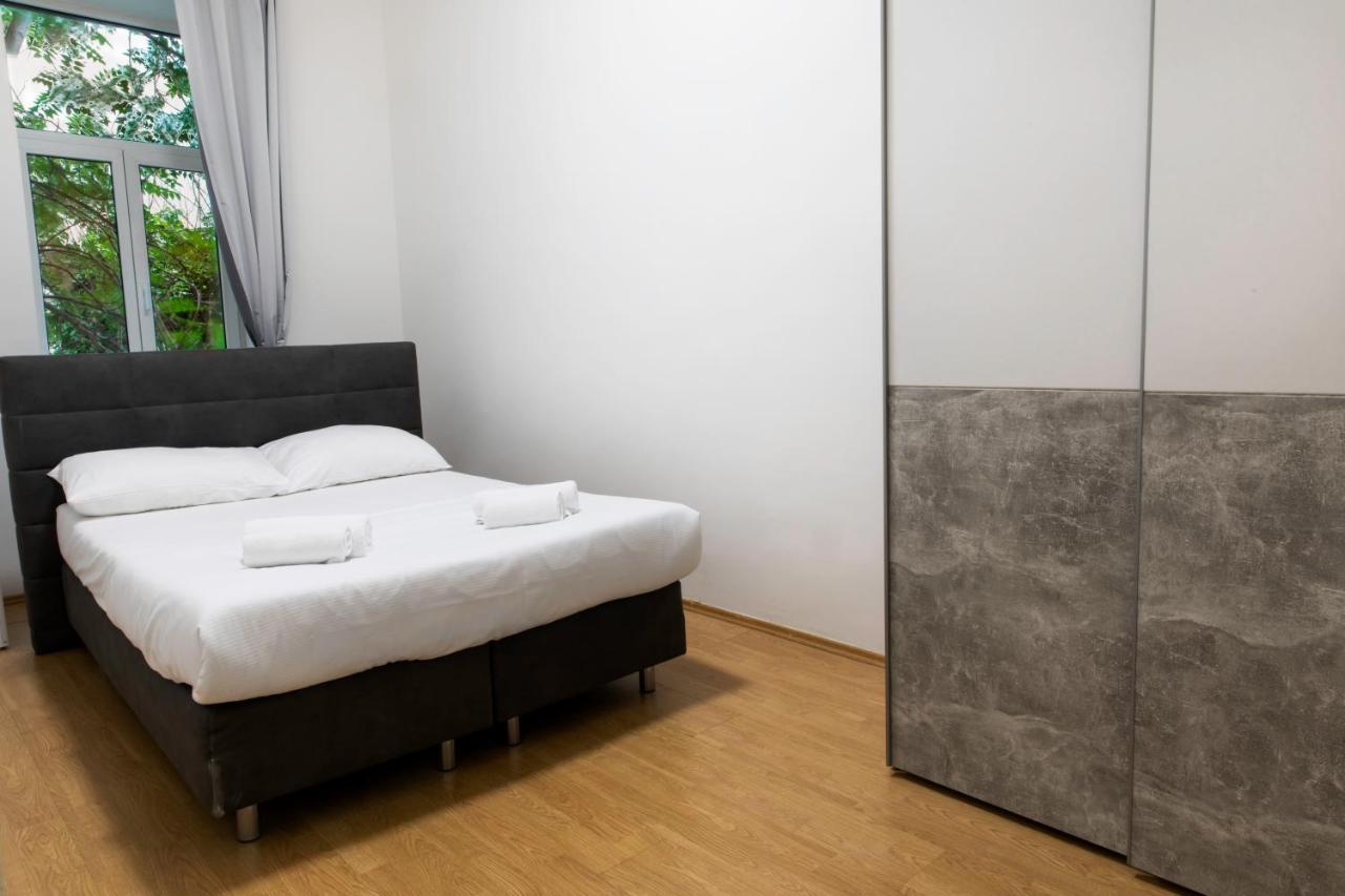 Harmony-heights Apartment *